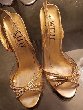 Gold Pearl-Embellished Women’s Slingback Heels